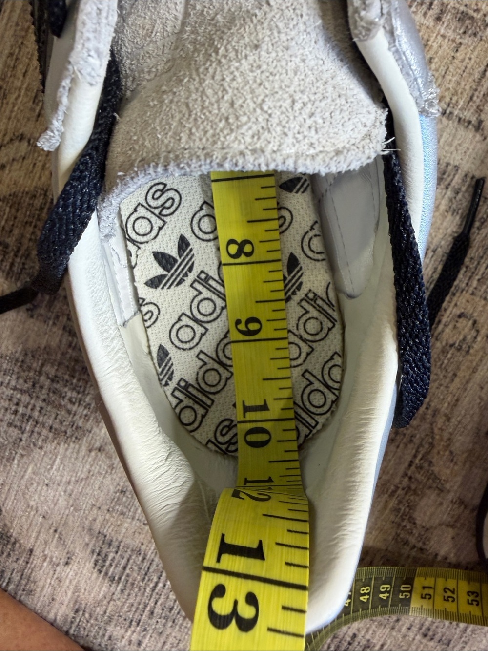 Adidas Country OG in silver and black - Picture 15 of 15